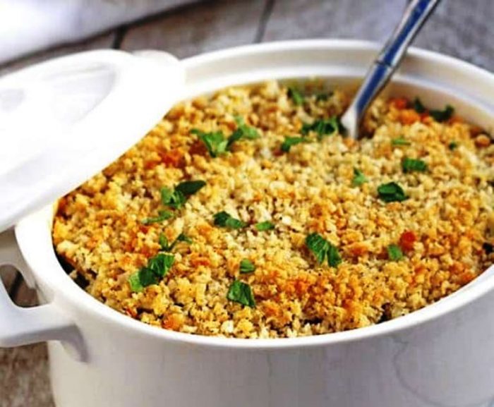This plant-based recipe is so creamy and tasty that no one will even realize how healthy it is! Whether you're vegan, vegetarian or omnivorous, this delicious and comforting casserole is sure to win you over.