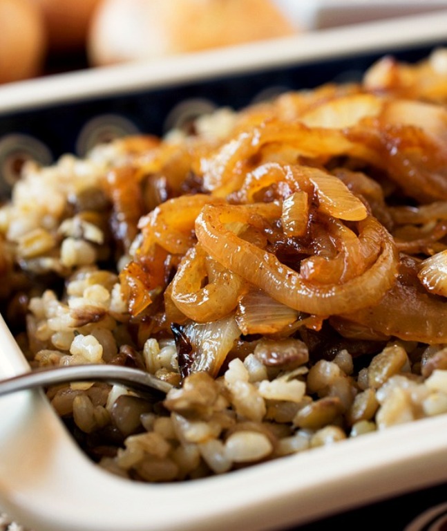 Mujadarra-lentils and brown rice with caramelized onions