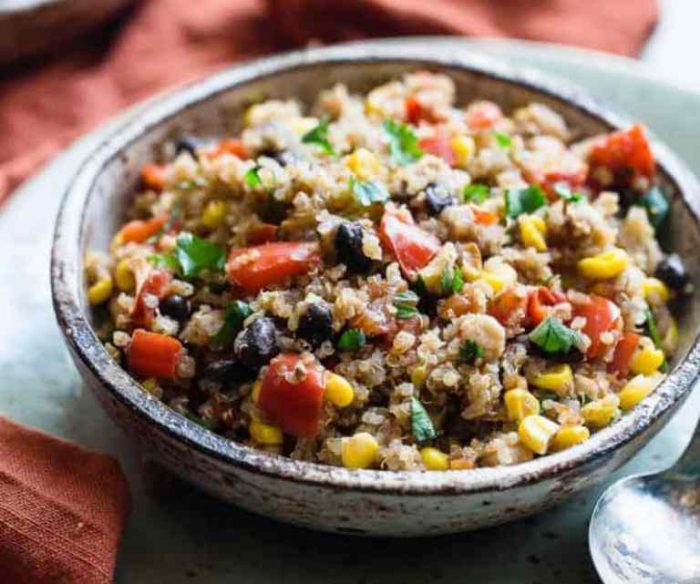 Mexican-quinoa-in-the-crock-pot-gluten-free-vegetarian-super