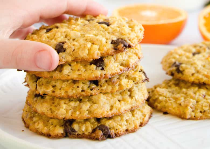 This orange oat cookie recipe is not a no sugar recipe, but it is certainly much lower than most. It has just the perfect amount to keep 100% of the yum factor.