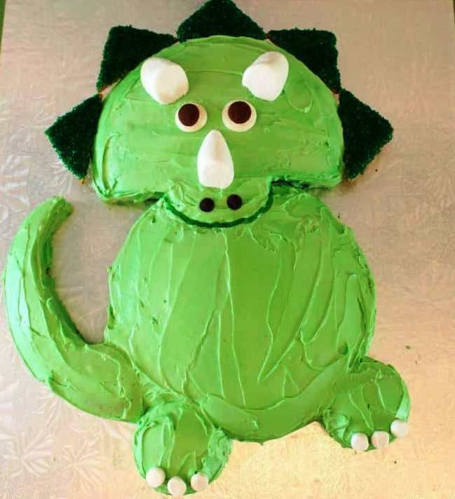 Easy-triceratops-dinosaur-birthday-cake-recipe