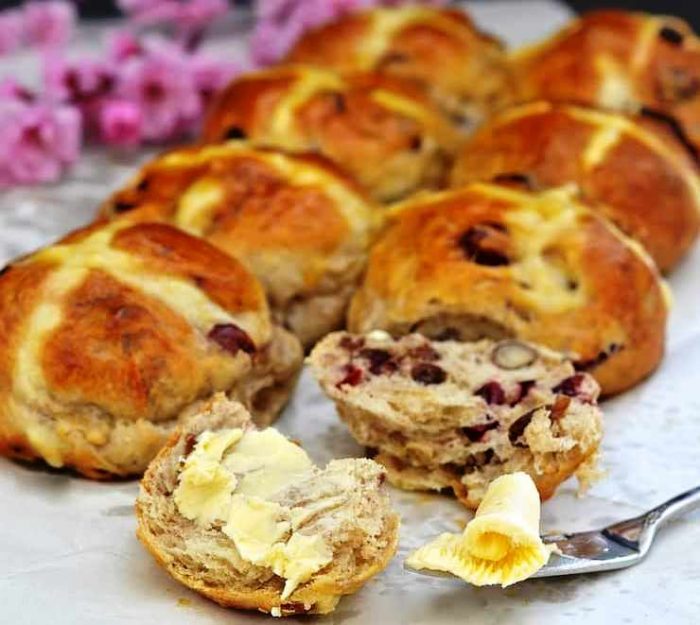 No-knead-hot-cross-buns