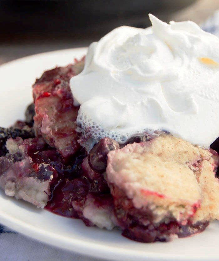 Slow-cooker-berry-cobbler