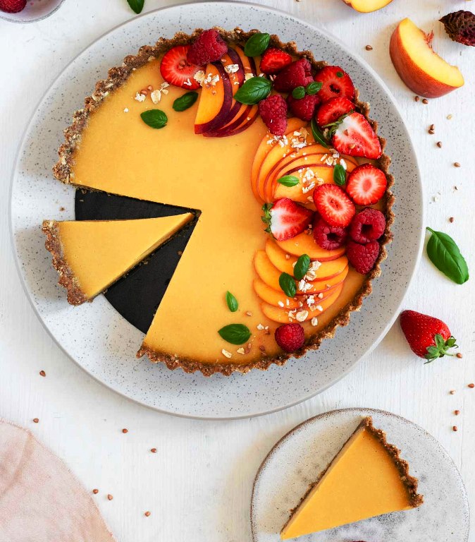 Summer-peach-tart-vegan