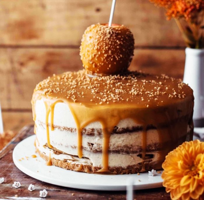 Caramel-apple-cake