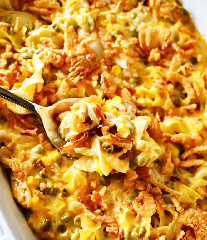 Chicken-noodle-casserole