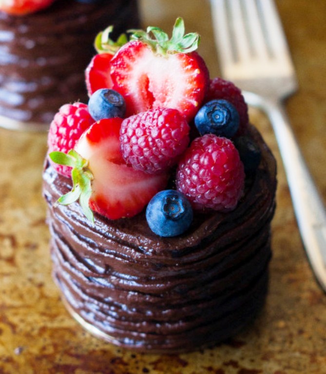 Mini-double-chocolate-berry-cakes