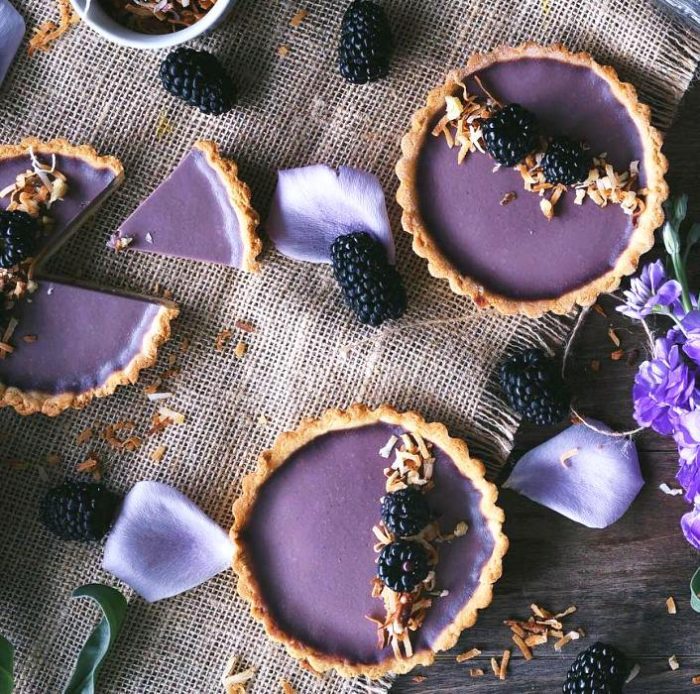 Blackberry-and-coconut-panna-cotta-tarts