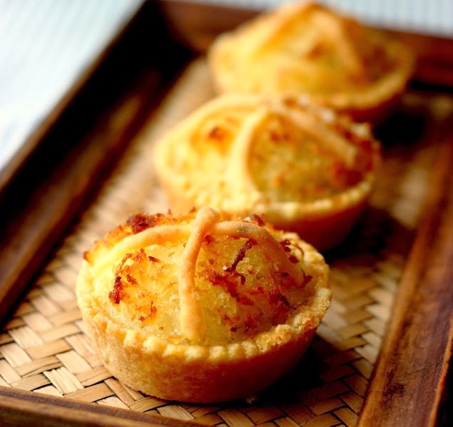 Coconut-tartlets