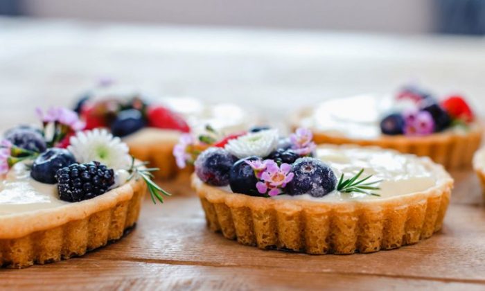 I am a big fan of how real fruit looks on dessert so I thought it would be exciting to experiment with a fruit tart.