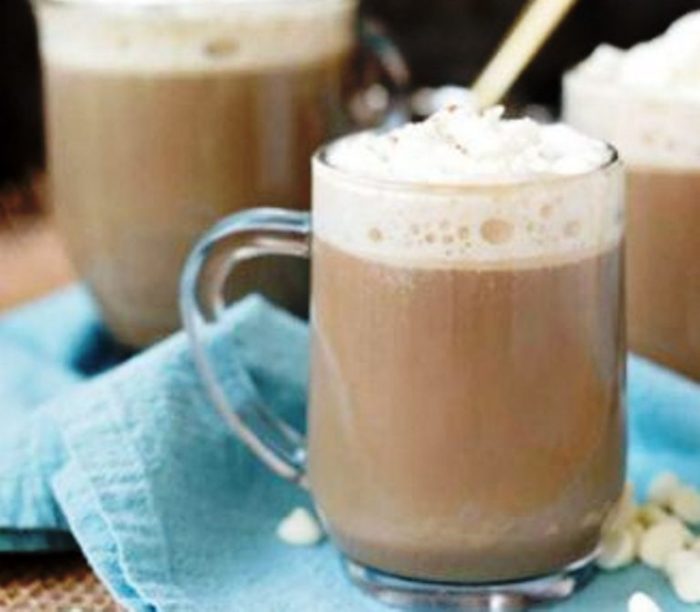 Fall is Crock Pot season and you know I just had to put my Crock Pot to work. This Crock Pot Vanilla Latte is the perfect warm fall drink and is sure to bring delightful scents to your home.