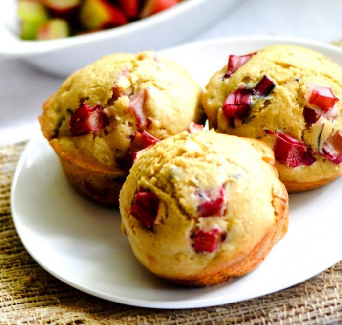 Rhubarb-muffins