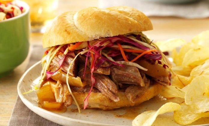 Spicy-pulled-pork-sandwiches or hamburgers