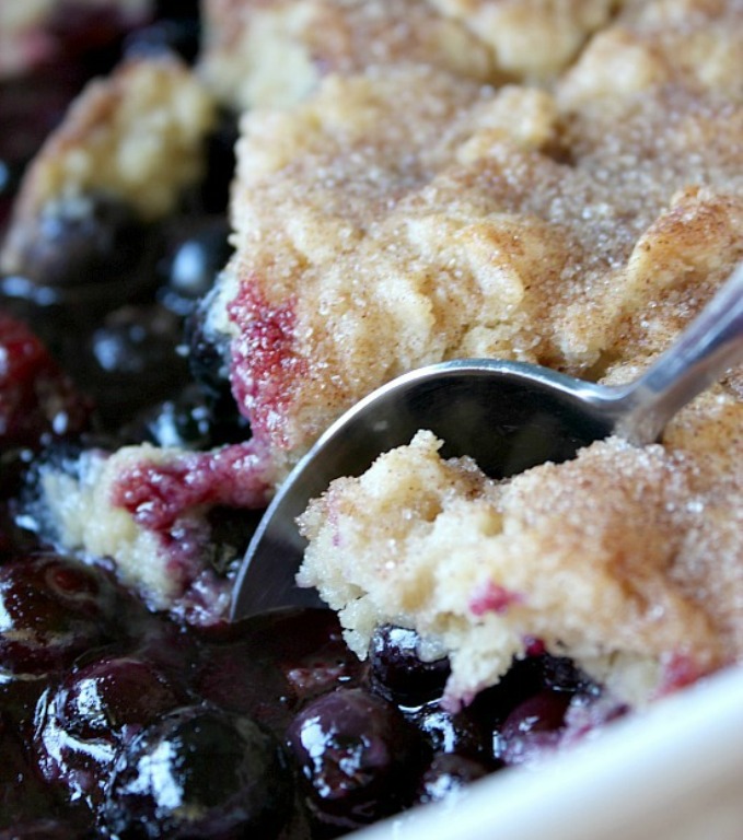 This blueberry cobbler is super simply to make and in no time you too can be enjoying this fabulous sweet dessert.
