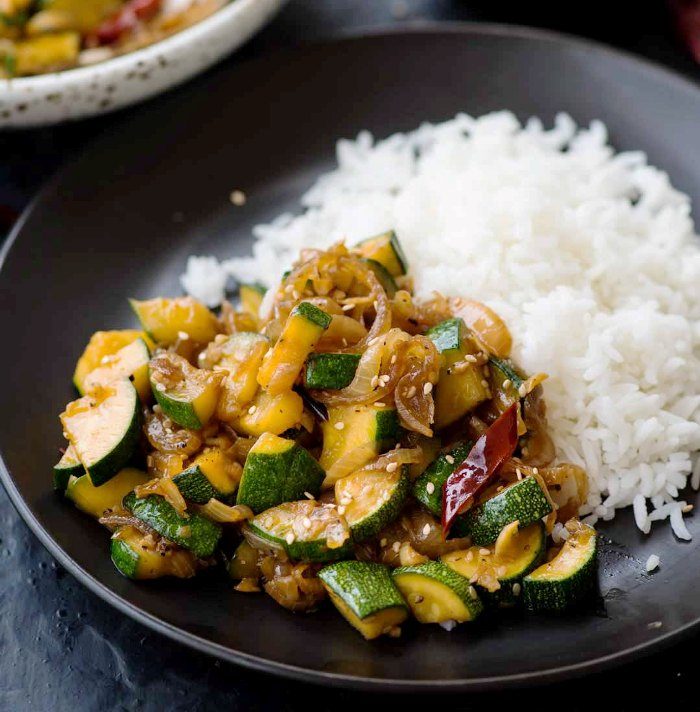 Zucchini-stir-fry