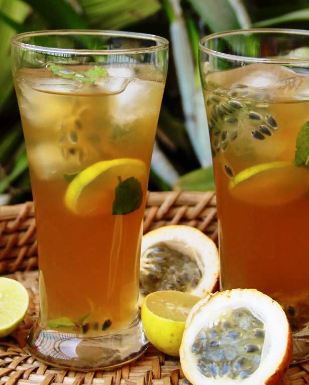  So I thought of making iced tea with passion fruit. The drink was very refreshing and was rewarded by husband’s “ummmmm nice” .