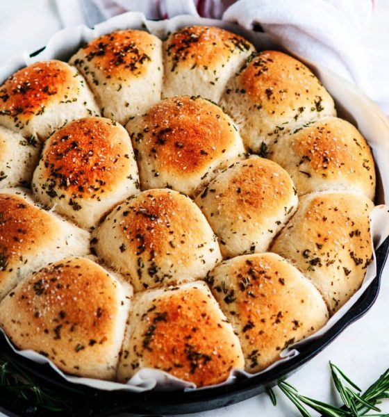 10 Scrumptious Dinner Rolls Fill My Recipe Book