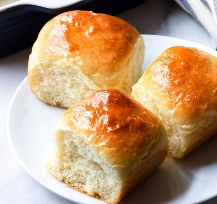 Super-soft-honey-dinner-rolls