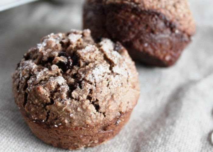 Healthy-banana-oat-chocolate-chip-muffins