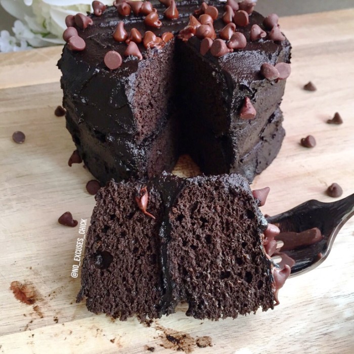 This Double Layer Chocolate Protein Cake is one of my post popular recipes, and it’s no wonder! This decadent chocolate cake is single-serve, gluten-free, low in sugar and high in protein.