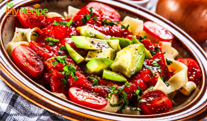 pasta with vegetables or salad for vegetarians
