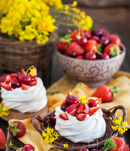 Mini Berry Pavlova Twirls