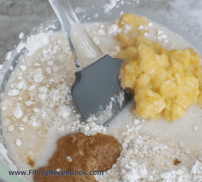 banana and the ingredient getting mixed, Lemon Zucchini Muffins Gluten Free recipe. The best healthy muffin with bananas and almond butter, zucchinis for a snack or dessert.