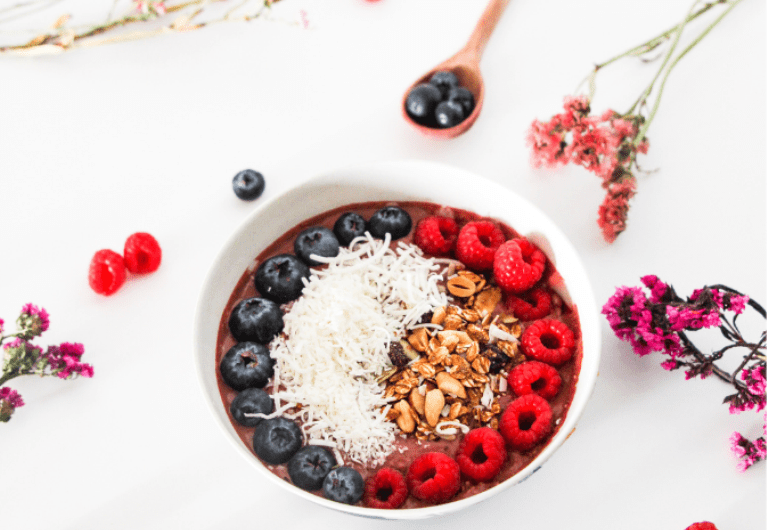 Vegan Chocolate Raspberry Smoothie Bowl