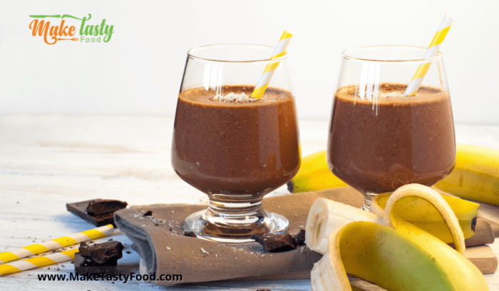 Chocolate Banana Breakfast Smoothie