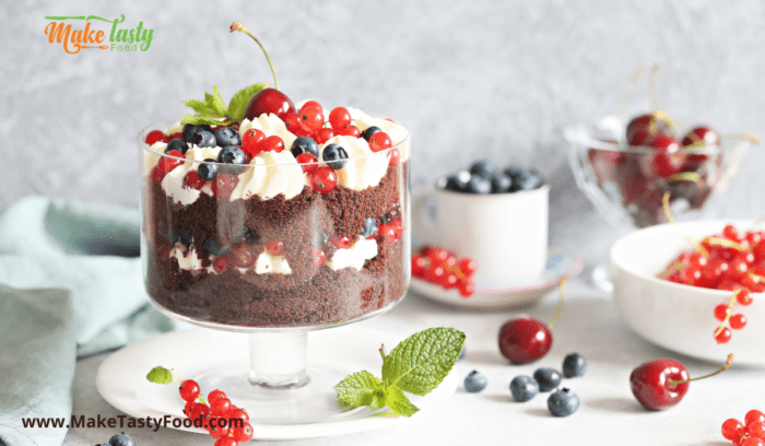 Christmas Cherry Trifle Bowl