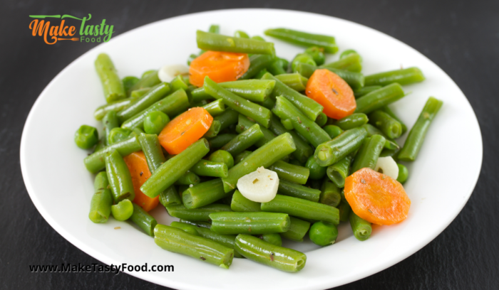 vegetables are green beans and carrots