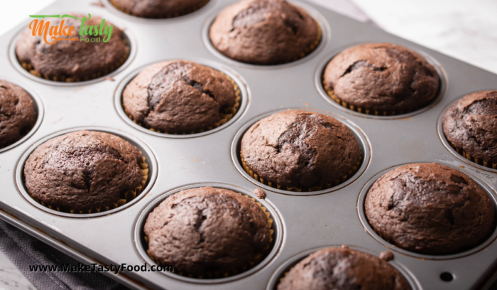 cupcakes finished baking in a muffin pan