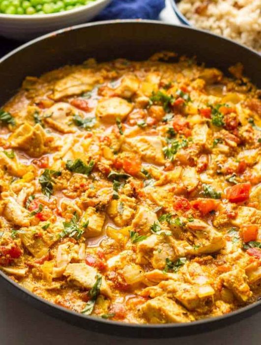 Vetkoek Curry Chicken Filling recipe. A simple South African favorite, and easy curry shredded chicken with curry spices for a meal.