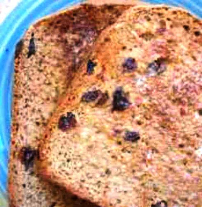 Whole wheat cinnamon raisin bread (machine)