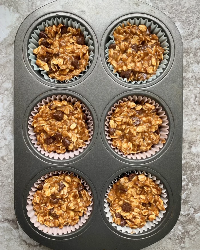 These vegan banana oat muffins use just a few ingredients and they’re done in less than 30 minutes and eat these for breakfast or dessert.