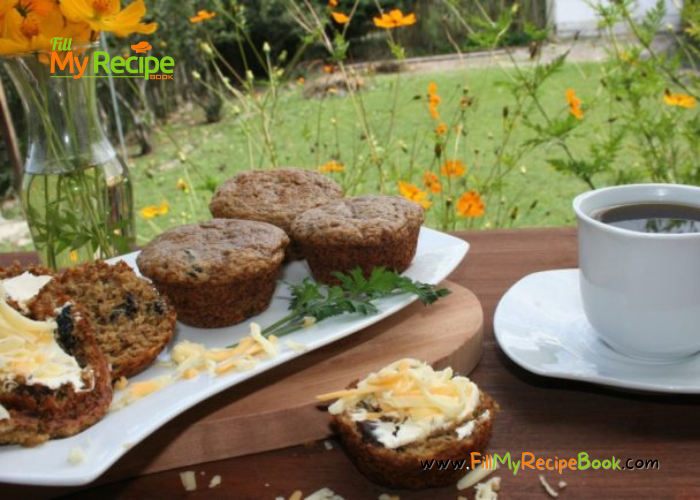 Breakfast Banana Muffins Recipe idea. Baked with ripe mashed banana for a easy healthy brunch or tea snack, full of protein and fiber.