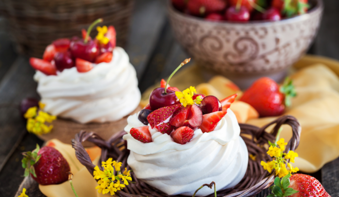 Mini Berry Pavlova Twirls