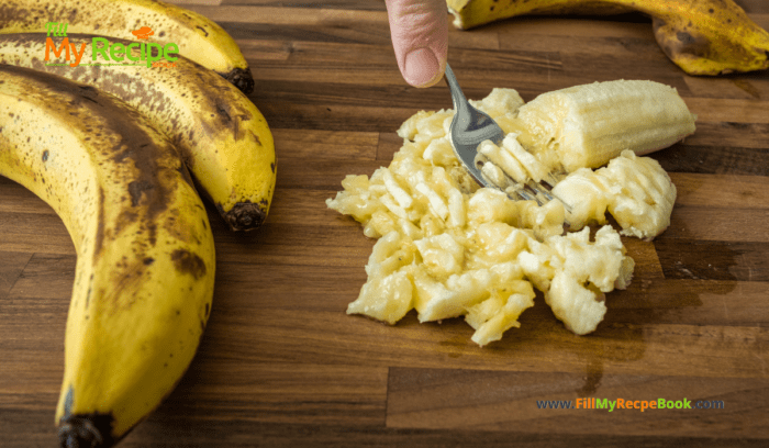 mashed banana, Easy Banana Oat Pancake Recipe to make with ripe bananas and oats. Quick healthy mix with egg, vanilla and cinnamon for a breakfast meal.