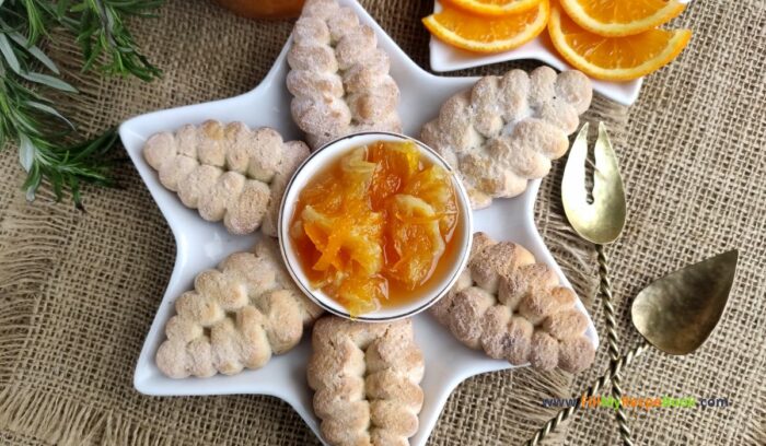 Easy Homemade Orange Marmalade recipe idea. This orange marmalade has a touch of lemon and rosemary, add in many recipes, or on toast.