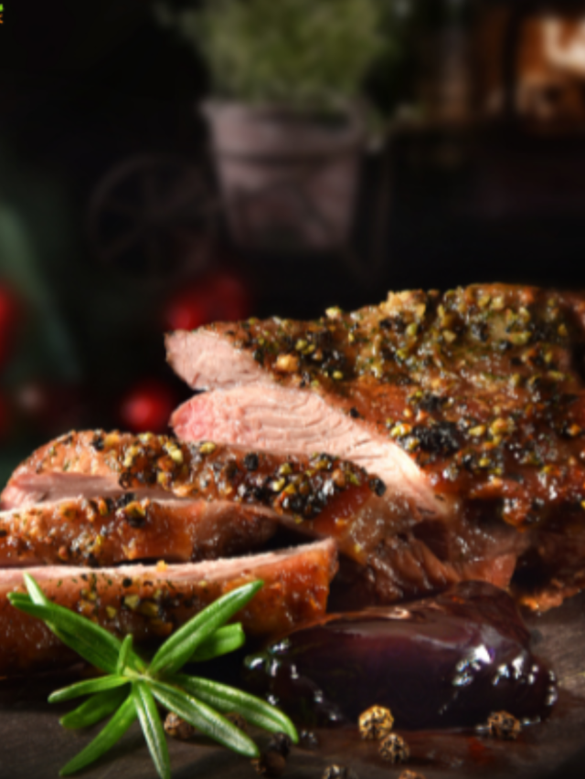 10 Christmas Meal Menu Ideas and recipes. Easy Family dinner of roasted meat dishes and hot side dishes with salads and desserts for a menu.