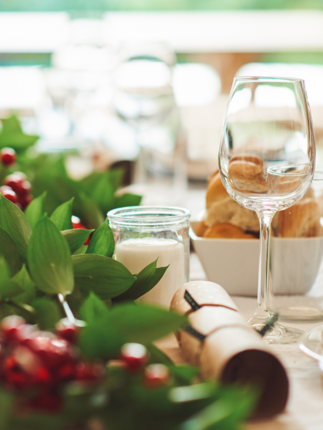 20 Best Christmas Roast Dinner Recipes ideas to create. A holiday lunch or dinner main course meal menu or Christmas Eve with Family.