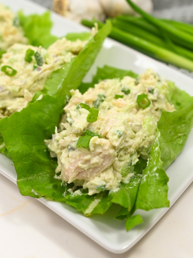 Keto Avocado Chicken Salad Recipe. A healthy simple protein filled chicken lettuce wrap for a meal for lunch or supper for family.