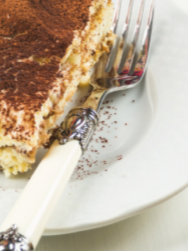 Easy Tasty No Bake Tiramisu Tart Recipe. Italian cuisine but similar to a South African fridge tart idea, a lady fingers coffee dessert.