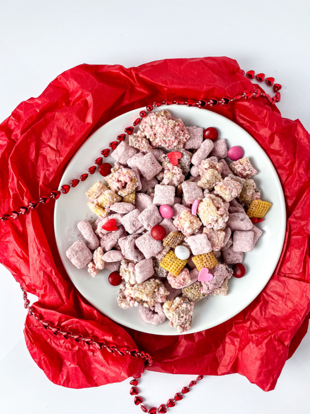 Strawberry Crunch Chex Party Mix