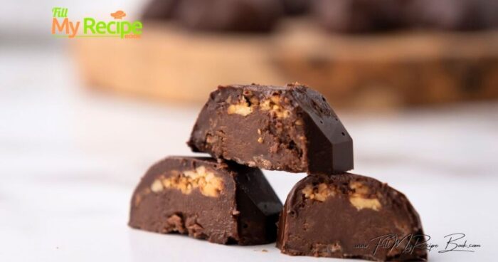 Once hardened, remove the chocolates from the mold and enjoy!
There are many different types of fillings you can choose to add in these bonbons. Get some ideas from the no bake truffle balls.