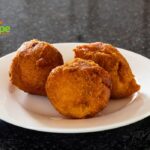 Quick No Yeast Vetkoek Recipe idea. Crispy South African mouth watering vetkoek made with baking powder fried in hot oil for a meal.