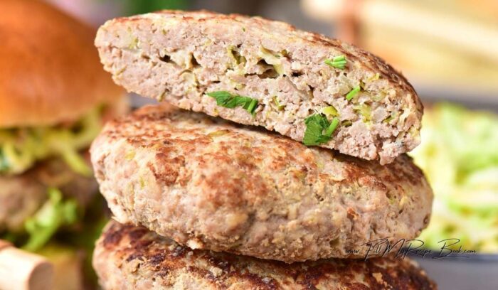 Storage idea
Burger patties can also be frozen. Once cooled, place some wax proof paper between the patties before freezing for easy separation when almost defrosted. Place in a sealed container or zip lock bag. Raw patties can be frozen for 3-4 months. Cooked patties can be frozen for up to4 weeks.