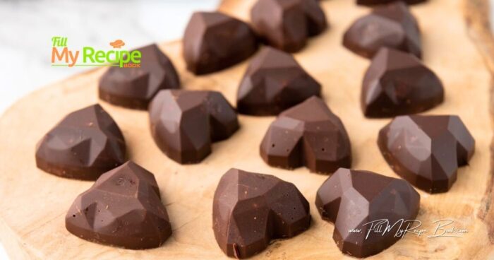 This Homemade Easy Nutella Bonbons recipe is a chocolate lover’s dream. A rich no bake dessert filled with hazelnuts for a sweet snack.