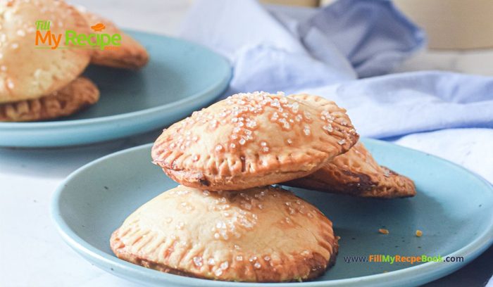 Mini Homemade Apple Pies recipes. Have some apples needing to be used. Make this apple pie fillings, with puff pastry dough.